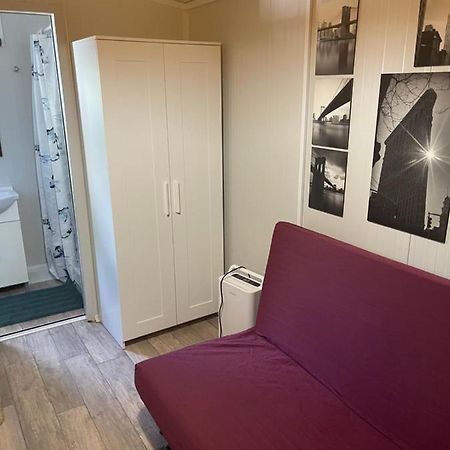 Cozy Studio In Town Center Limassol Exteriör bild