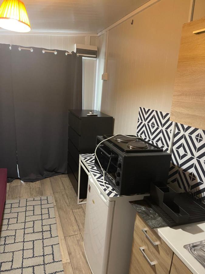 Cozy Studio In Town Center Limassol Exteriör bild